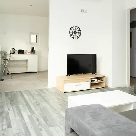 Maillochon Apartment *